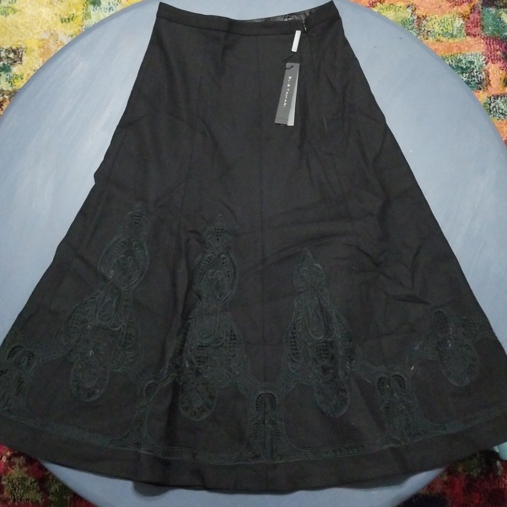 Black skirt, size 4- Elie Tahari